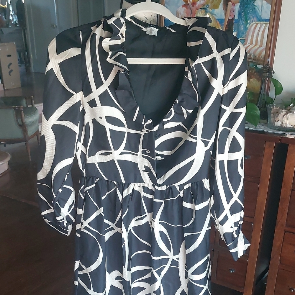 J. Crew Black and Ivory Swirl Ruffled Neck Long Sleeve 100% Silk Dress Sz 0
